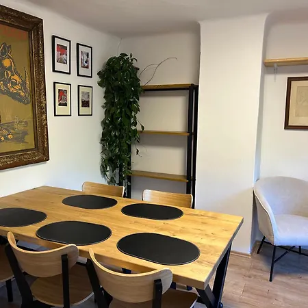 Apartment Zatkovo Nabrezi 13 U Vousatyho Pullitru